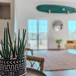 Sunrise - Retreat With Pool By Villa