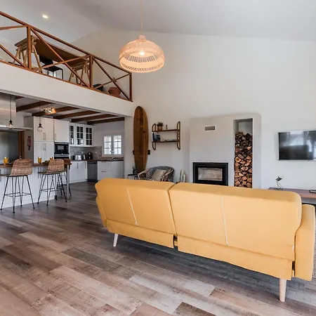 Sunrise - Retreat With Pool By * エリセイラ