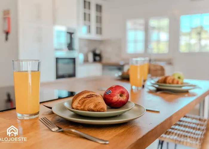 Sunrise - Retreat With Pool By * エリセイラ